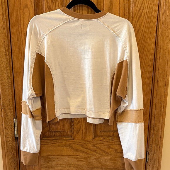 BDG Cream and Tan Raw-Edge Colorblock Crop Sweatshirt - Picture 8 of 10